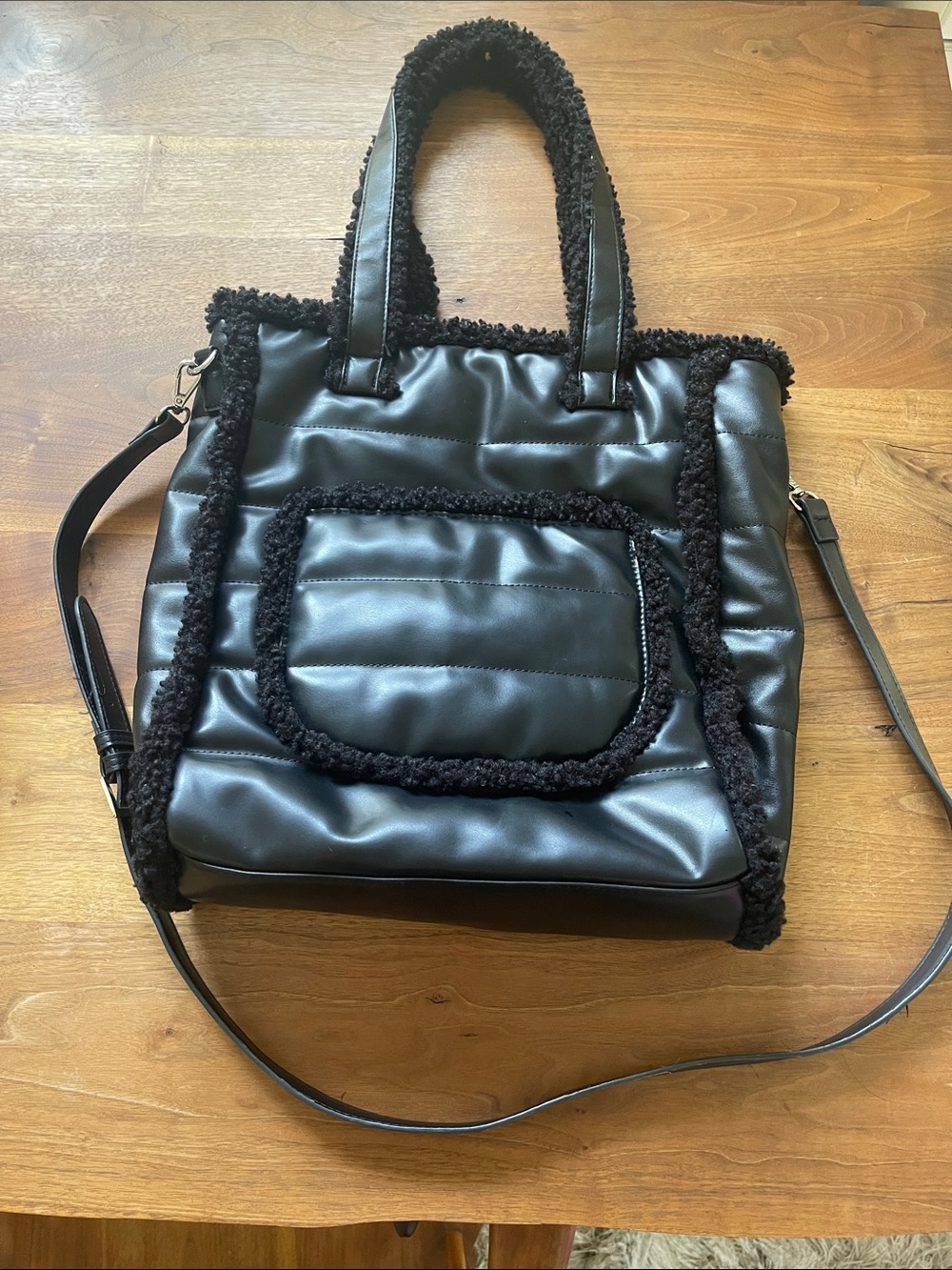 ASPEN BLACK SHERPA LINED VEGAN LEATHER COZY CONVERTIBLE
TOTE CROSSBODY BAG